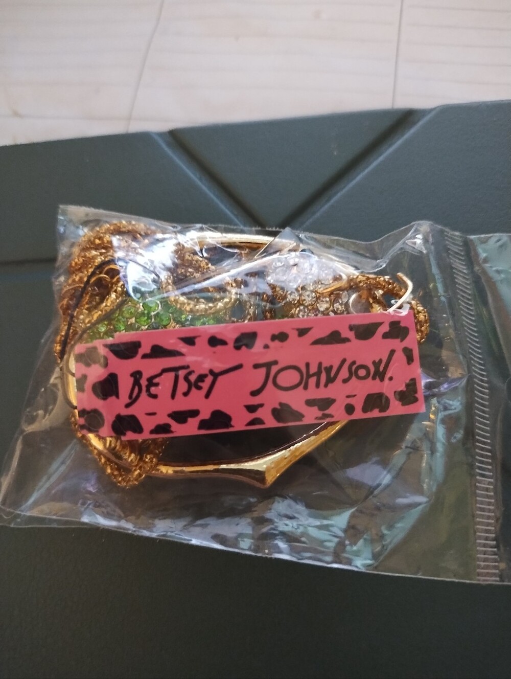 NWT Betsey Johnson Leopard Necklace, 30-inches, New in Packaging - Picture 6 of 6